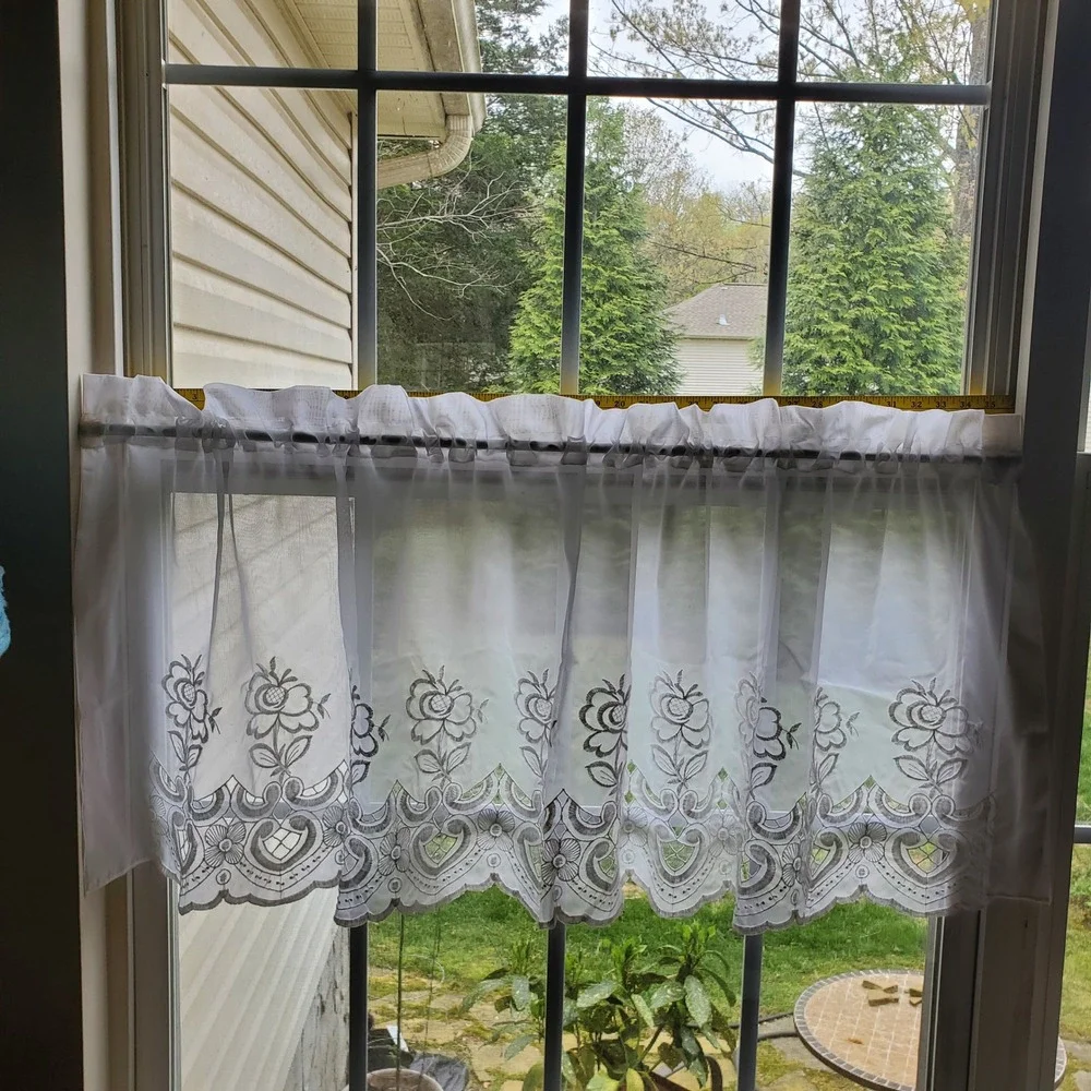 Vintage White Floral Embroidered Lace Sheer Curtain Valance 21 1/2